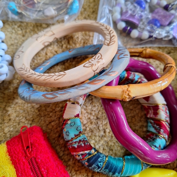 FREE GIFT/GIFTS IN EVERY PURCHASE!! - Picture 13 of 14